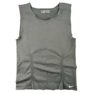 Nike dri fit seamless fitted men's tank top M/L
